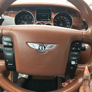 Meet your Posher, Candace